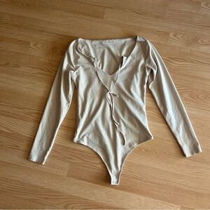 Abercrombie & Fitch Tie Long Sleeve Bodysuit Medium